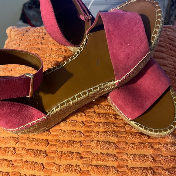 PINK FRANCO SARTO WEDGES SZ10 - Picture 1 of 2